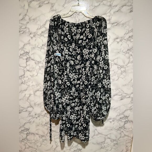 TOPSHOP Floral Cutouts Balloon Sleeve Dress - Picture 13 of 16